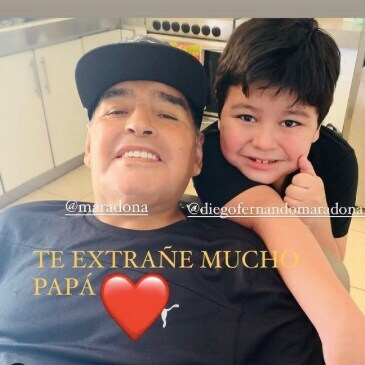 Foto del hijo pequeño de Maradona
