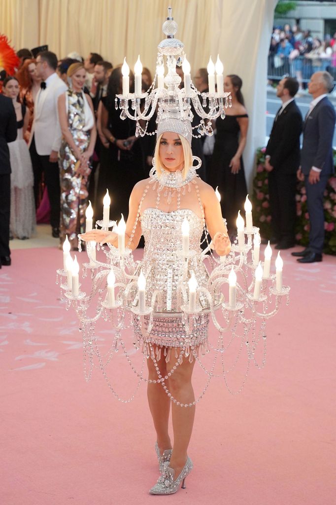 Katy Perry en la  Met Gala de 2019, evento que tuvo la temática 'Camp: Notes On Fashion'. 