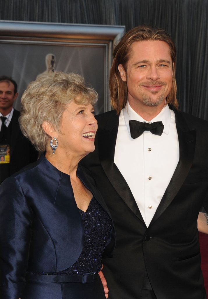 Brad Pitt con su madre, Jane Pitt