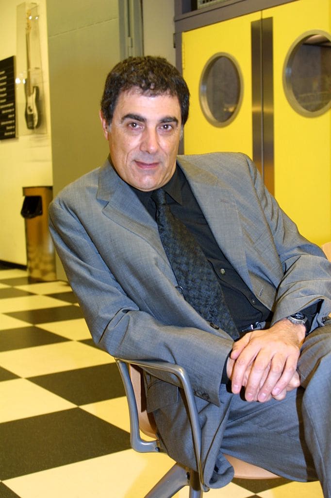 Toni Cruz 