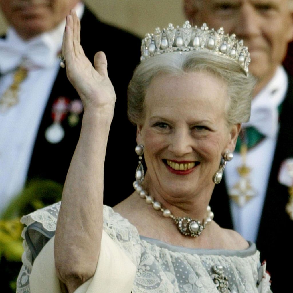 la tiara de perlas poir de dinamarca