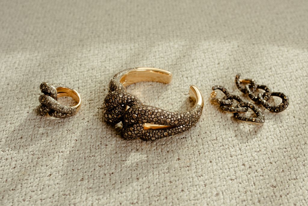 Philippine Leroy-Beaulieu con joyas de Pomelatto