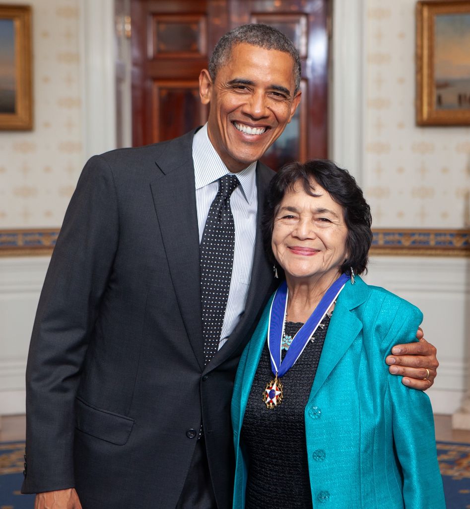 En 2012, Barack Obama otorgó a Dolores Huerta la Medalla Presidencial de la Libertad.
