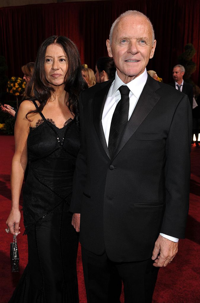 Anthony Hopkins, junto a su mujer, Stella, a quien dedica una de las piezas