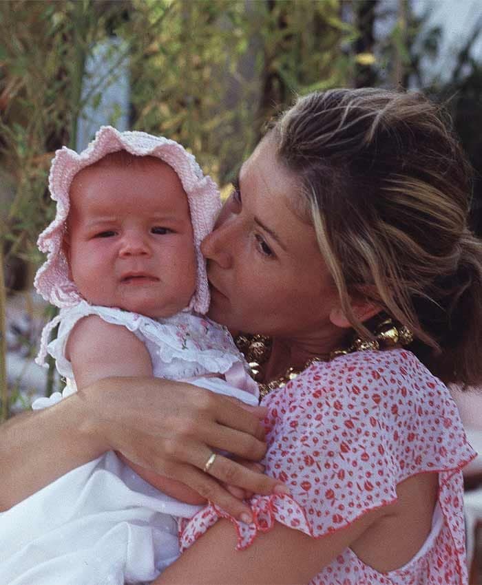 Mila Ximénez con su hija Alba cuando era tan solo un bebé