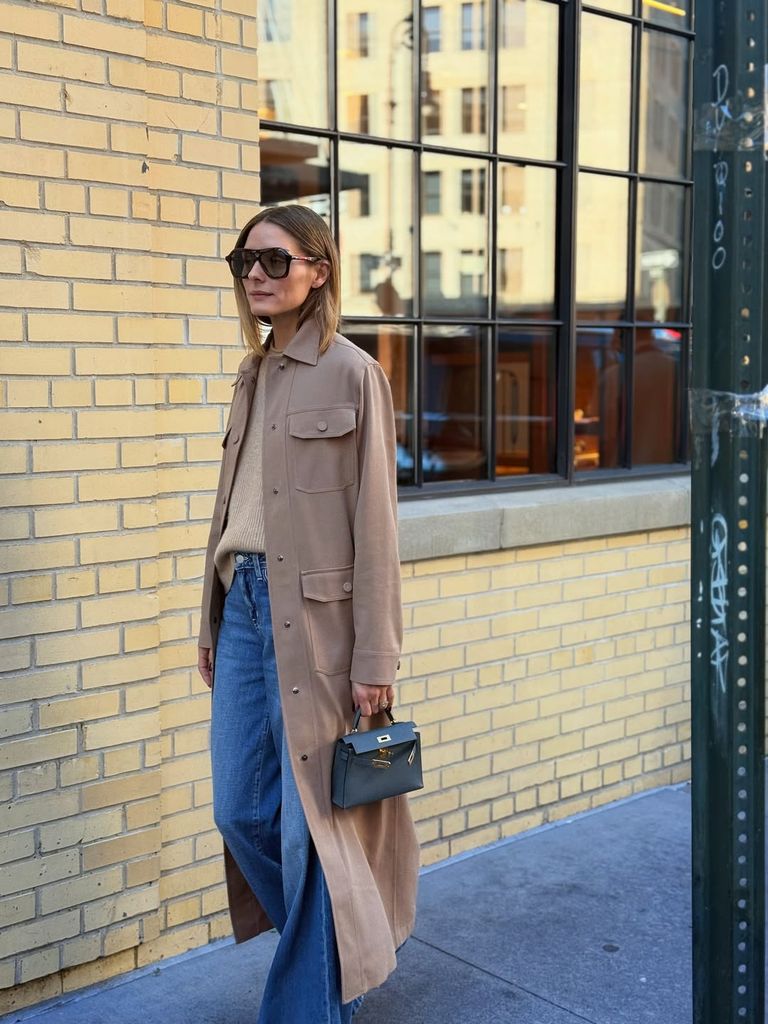 Los abrigos largos NO te hacen más bajita si llevas estos vaqueros