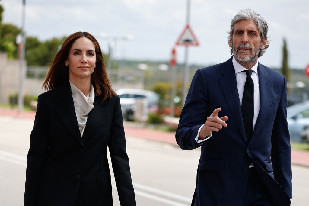 Eugenia Silva y Alfonso de Borbón y Yordi, en el Tanatorio Parcesa La Paz de Tres Cantos
