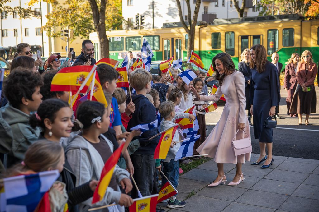 La reina Letizia con la primera dama de Finlandia