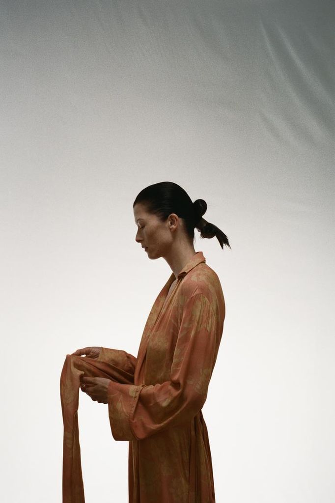 Vestido de boda de invierno de Zara estilo camisero