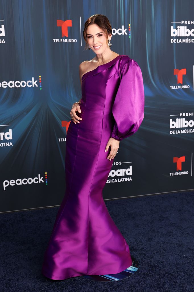 Jacky Bracamontes