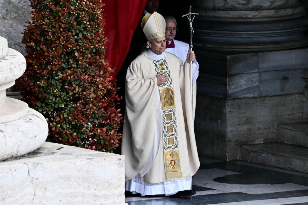 Entronización Papa León XIV      