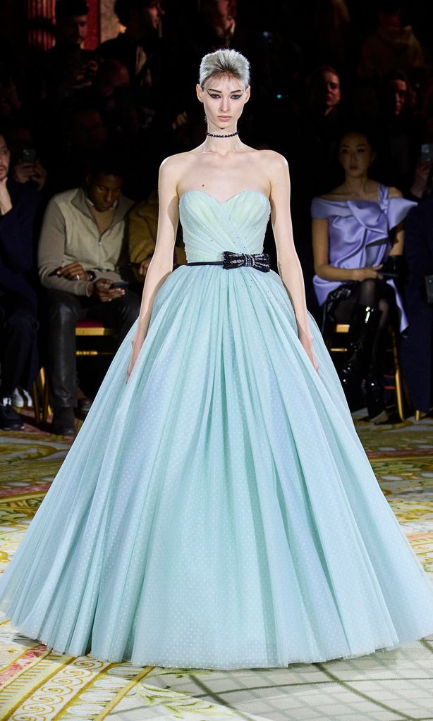 viktor amp rolf la rom ntica propuesta de su colecci n primavera verano2023