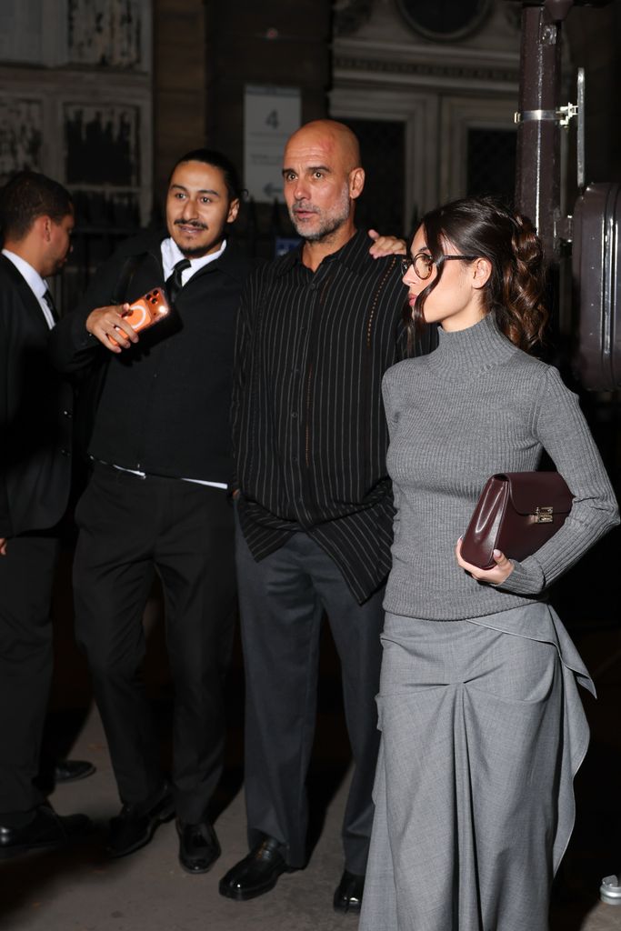 Valentina Guardiola, con su padre en la capital francesa