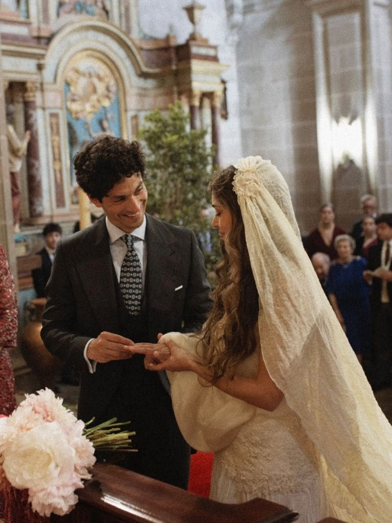Novia con velo julieta con flores