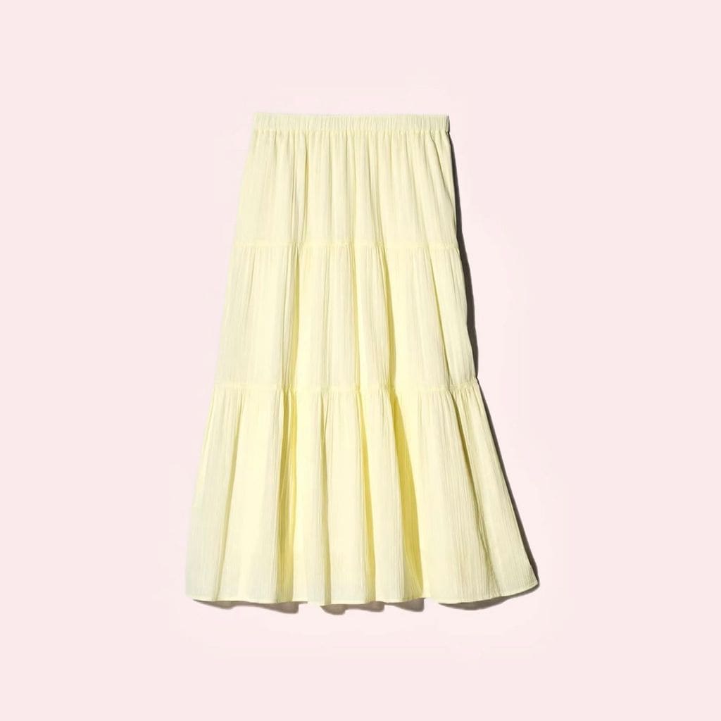 La falda larga de Uniqlo en amarillo pastel