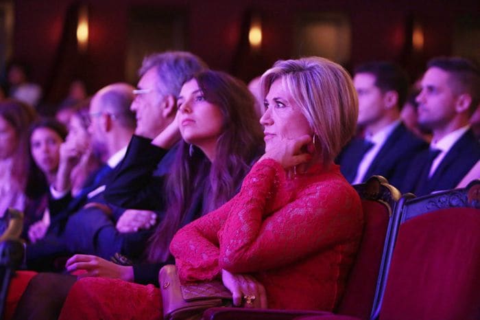 Julia Otero con su familia