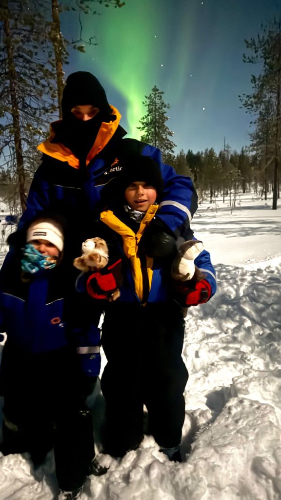 La conductora llevó a sus hijos a ser testigos de este fenómeno atmosférico.