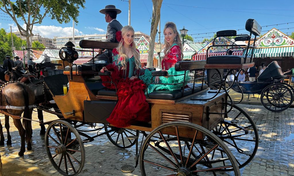 Carolina y Chiara de Borbón en la Feria de Abril