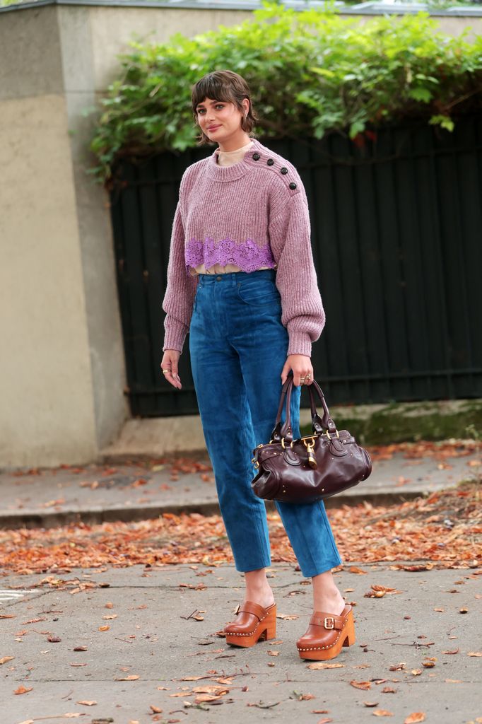 Taylor Hill durante el desfile de Chloé Primavera/Verano 2027, celebrado el 1 de octubre de 2026 en el marco de la Semana de la Moda de París.