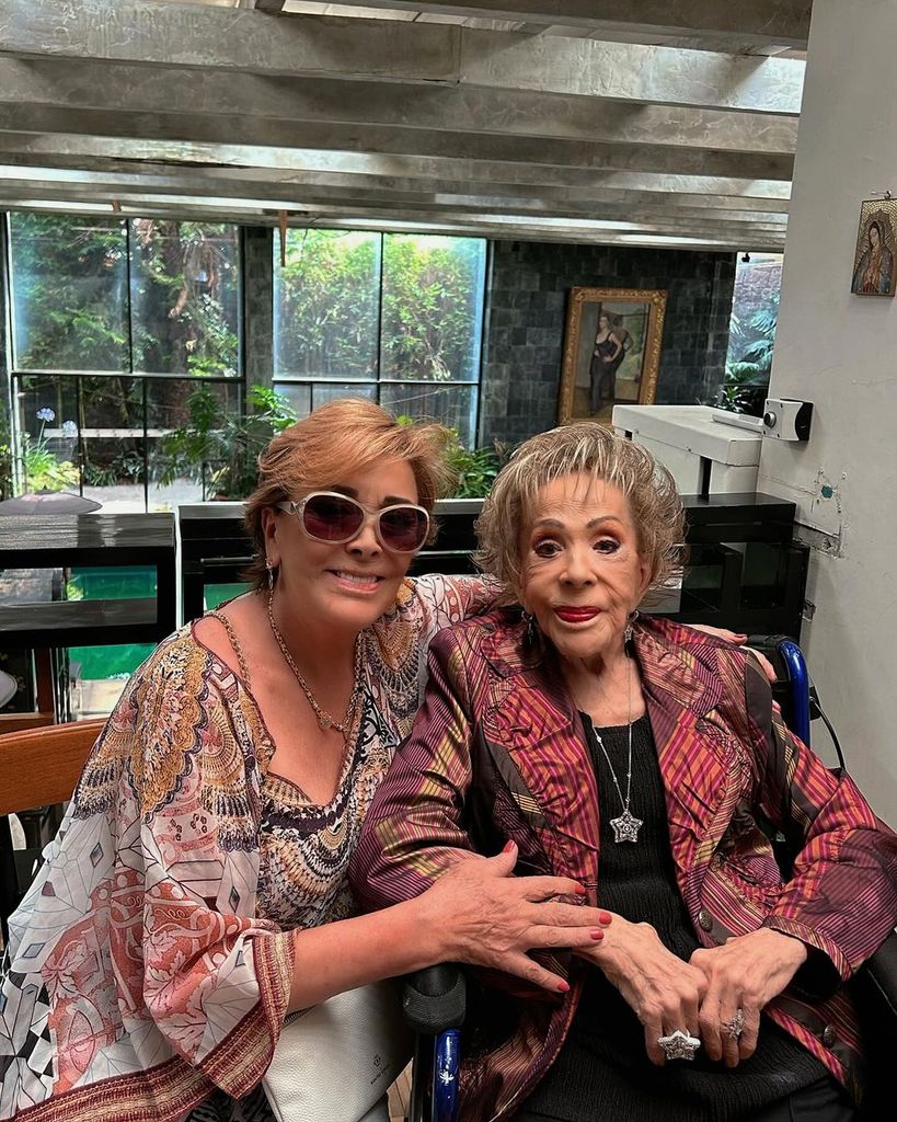 Sylvia Pasquel y Silvia Pinal