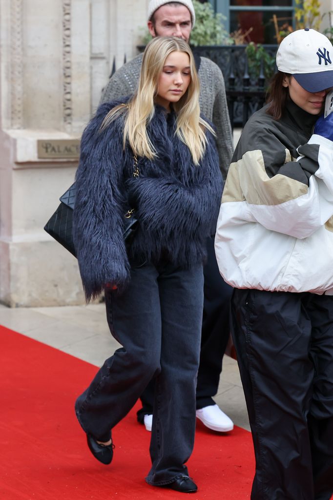 Harper Beckham, durante la Semana de la Moda de París (27 de enero de 2026)