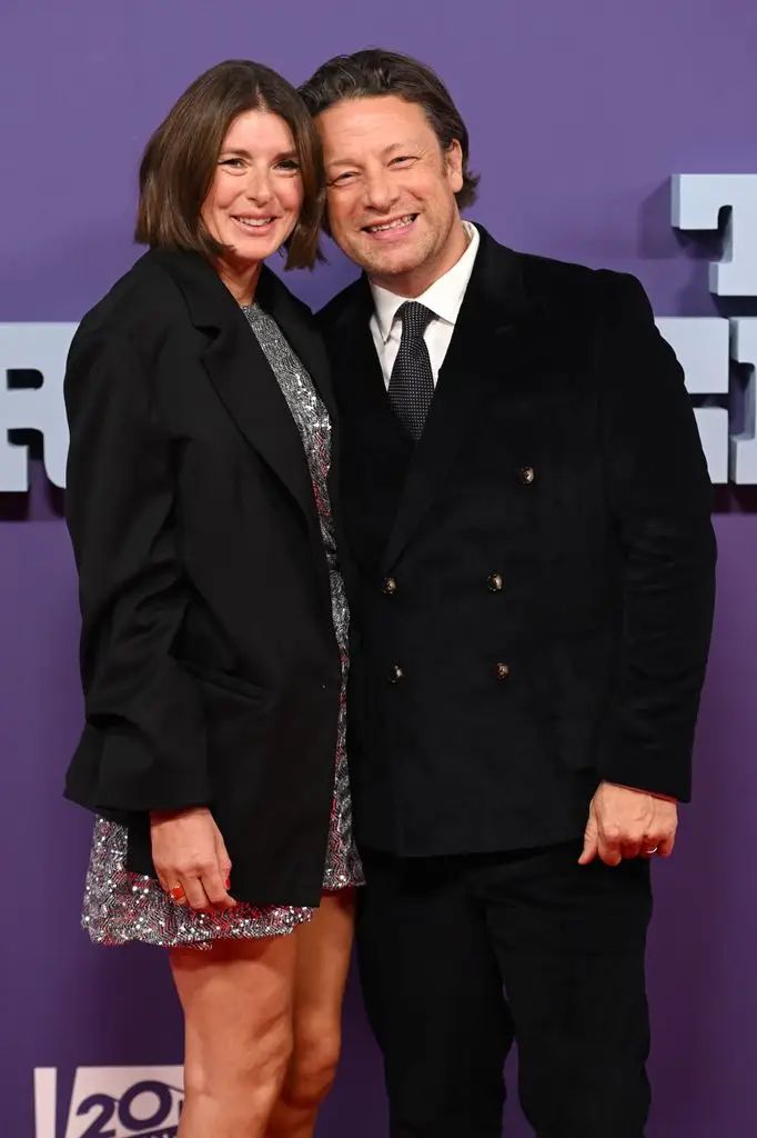 Jools Oliver y Jamie Oliver son padres orgullosos de cinco hijos