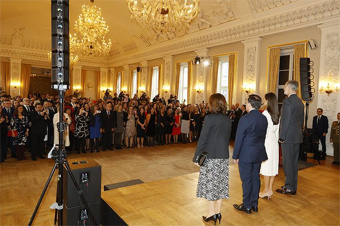 Los Reyes se reúnen con la colectividad española residente en Dinamarca