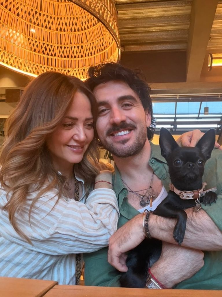 Andrea Legarreta y Luis Carlos Origel están disfrutando al máximo de su relación.