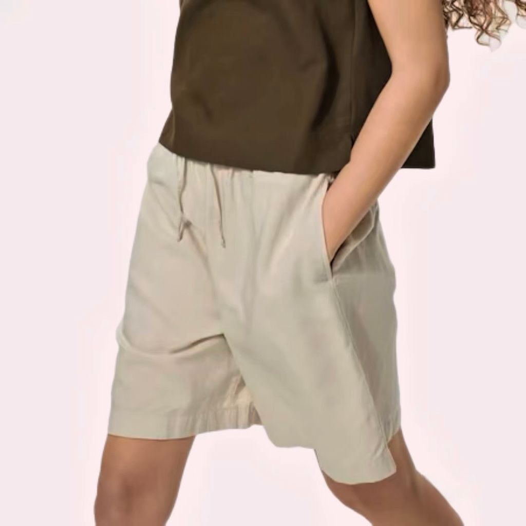 Bermudas beige Uniqlo