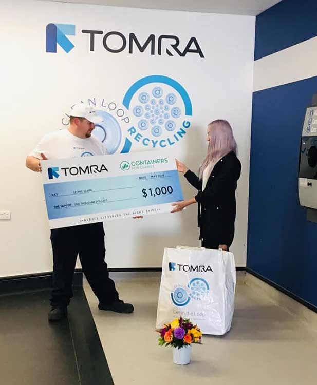 Una novia recibe 1.000 envases para financiar su boda