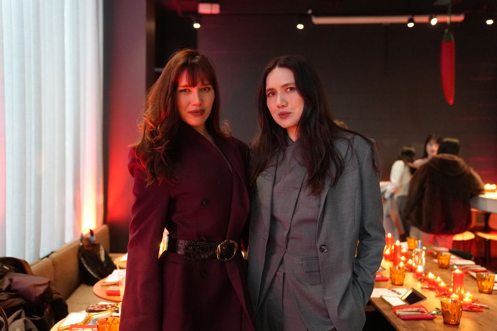 Natalie y Dylana Lim Suárez asistieron a la exclusiva cena de AORA en el restaurante Atla, en Nueva York