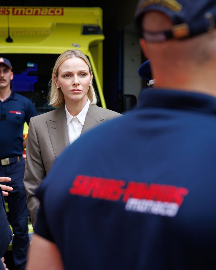 El príncipe Alberto y Charlene visitan la Dirección de Seguridad Pública en Mónaco tras la explosión, el 30 de junio de 2026