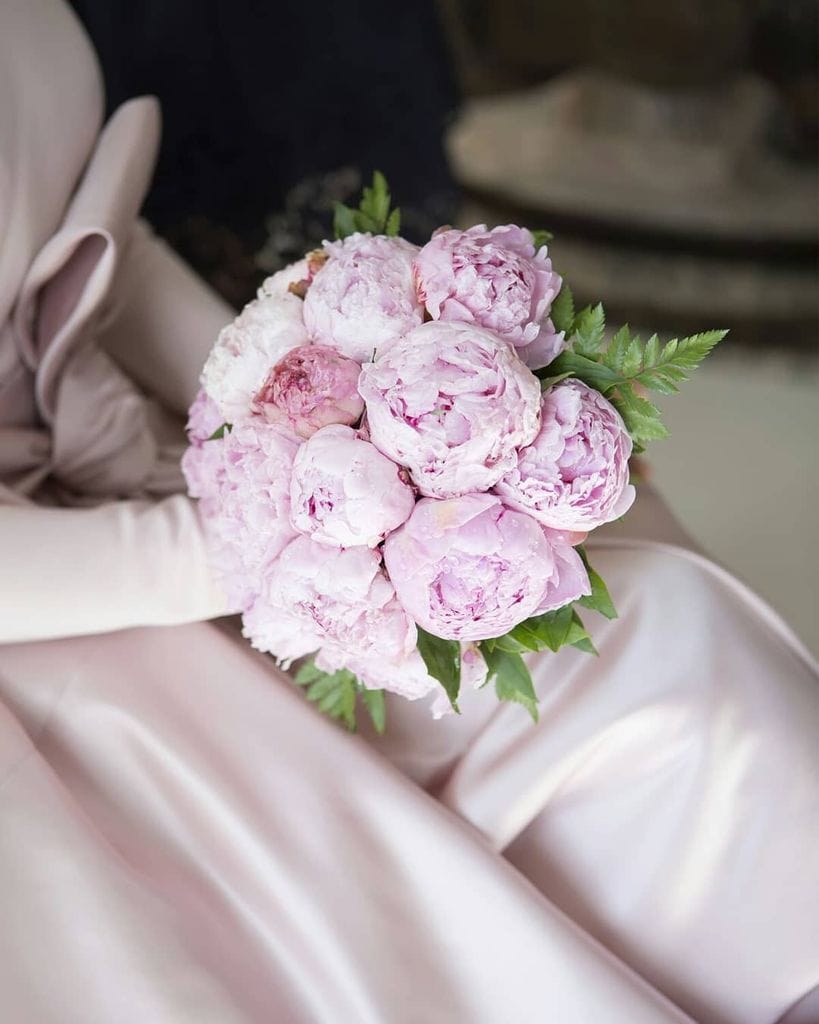 Ramos de novia de color rosa peonías de invierno