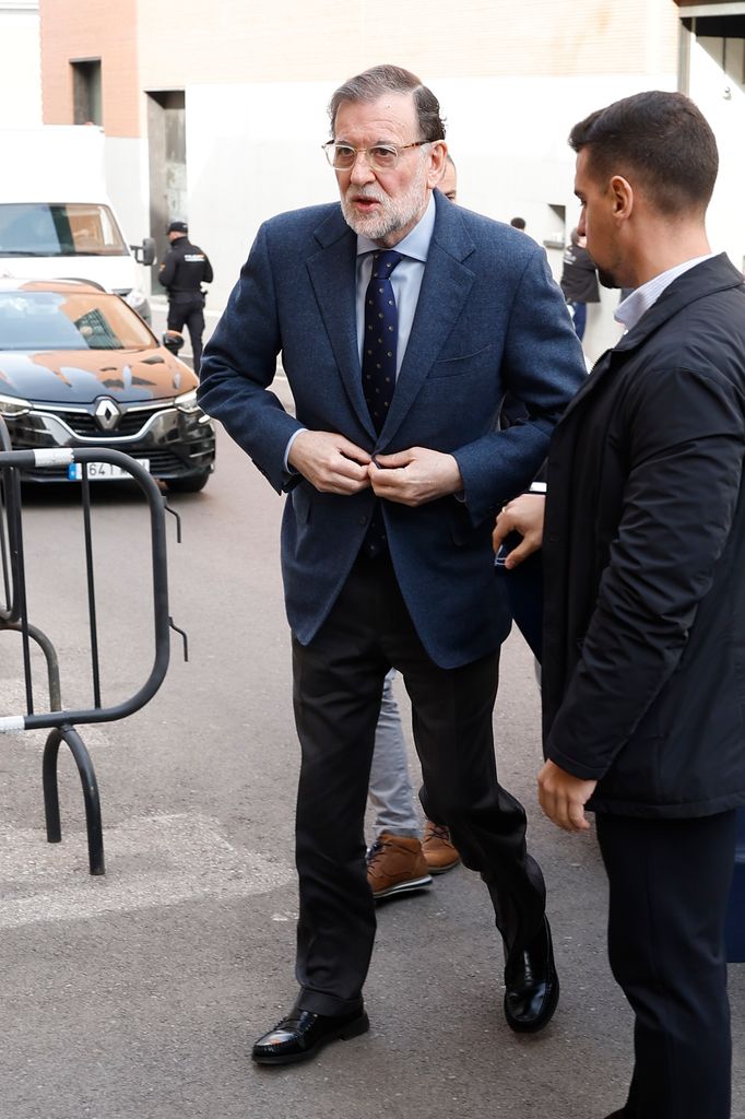 Mariano Rajoy en la capilla ardiente a Fernando Ónega en la Casa de Galicia en Madrid