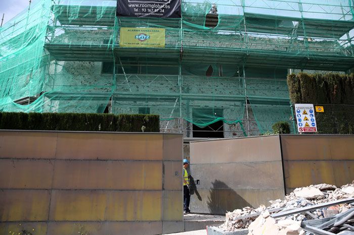 La antigua casa en Pedralbes de la Infanta Cristina e Iñaki Urdangarin en obras tras adquirirla un nuevo propietario