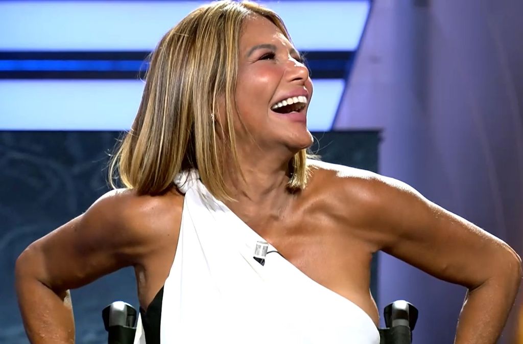 Ivonne Reyes reaparece en silla de ruedas en la final de 'Supervivientes'