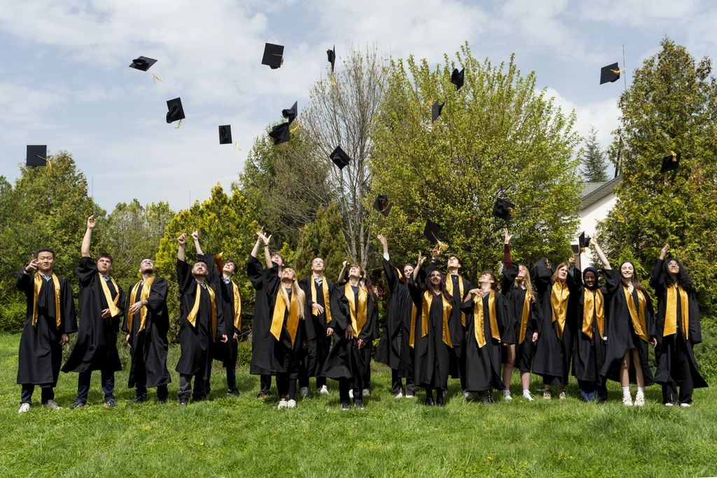 Graduación del príncipe Simeón de Bulgaria