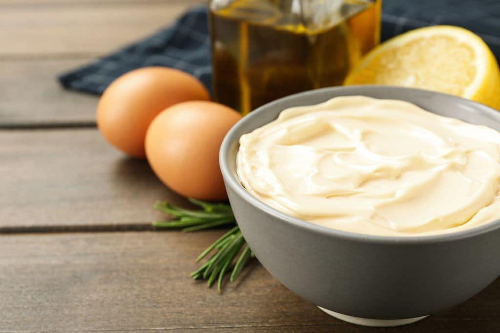 Mayonesa elaborada con huevo duro