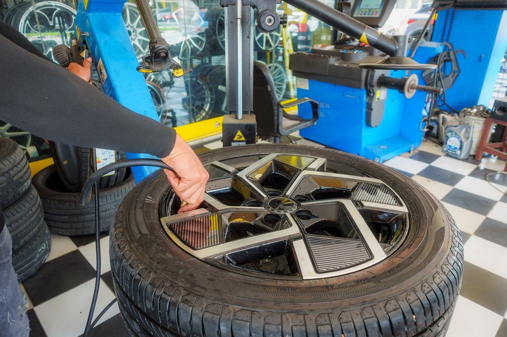 Un neumático puede parecer en buen estado por fuera y estar completamente gastado por dentro