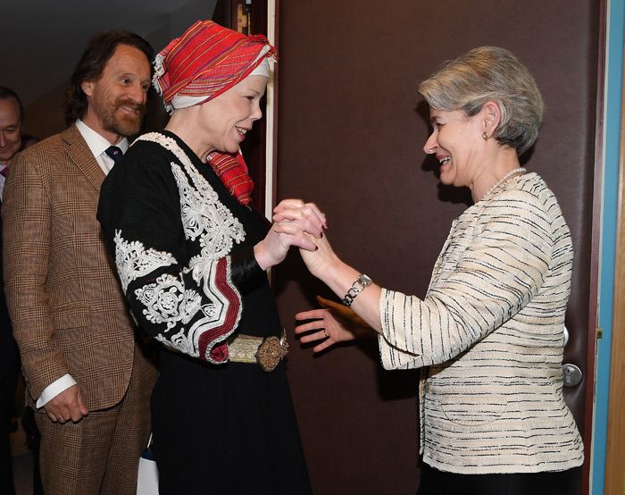 Kitin Muñoz y Kalina de Bulgaria en la UNESCO