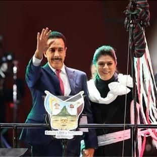 Victoria Ruffo y Omar Fayad
