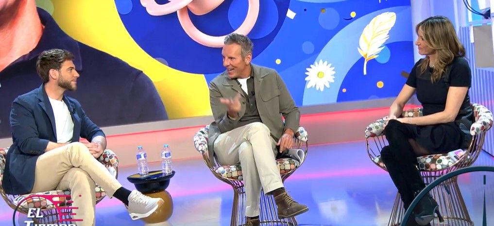 Joaquín Prat con sus compañeros de 'El tiempo justo'