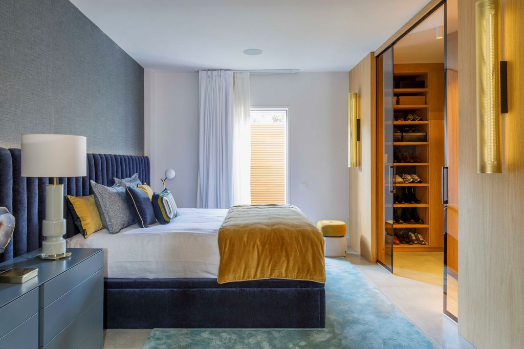 Dormitorio en el cual los textiles son protagonistas
