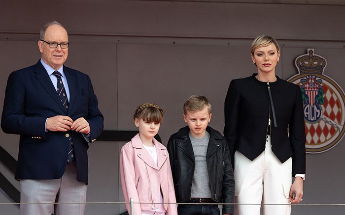 Alberto y Charlene de Mónaco con sus hijos Jacques y Gabriella