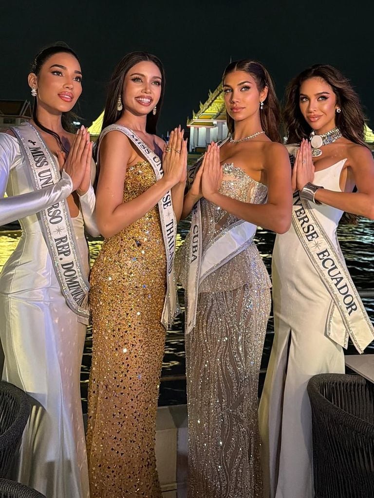 Lina Luaces junto a Miss República Dominicana, Miss Tailandia y Miss Ecuador.