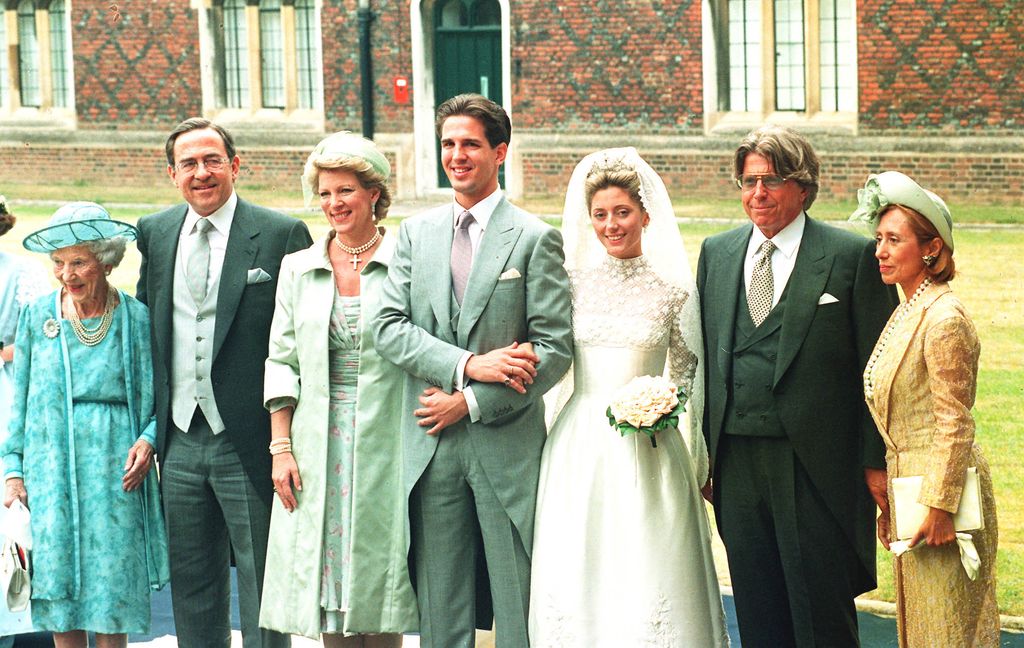 Pablo y Marie-Chantal de Grecia con sus padres en el día de su boda en Londres