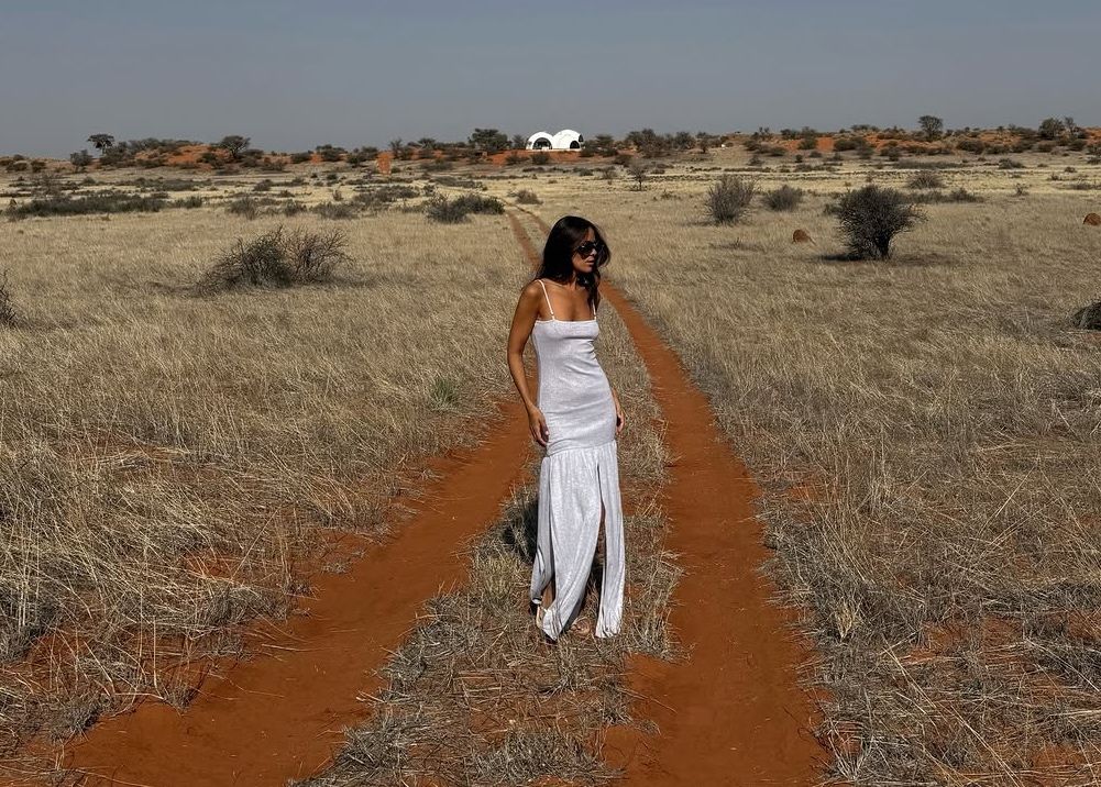 Melyssa Pinto en el impresionante paisaje de Namibia