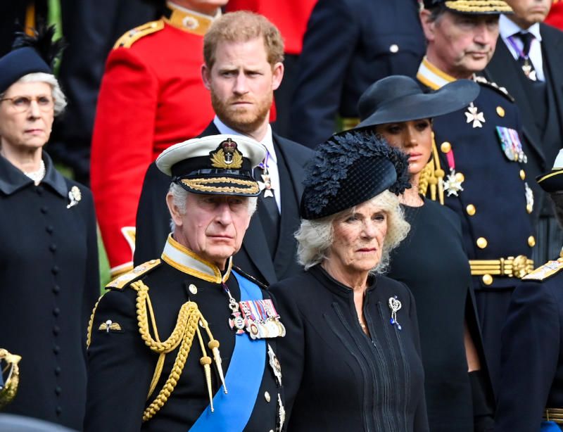 Meghan Markle y el príncipe Harrry con Carlos y Camilla