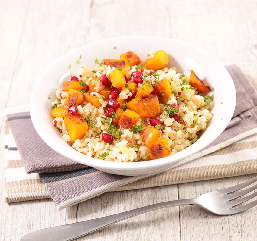 Paso a paso: 'Arroz' de quinoa con calabaza y granada