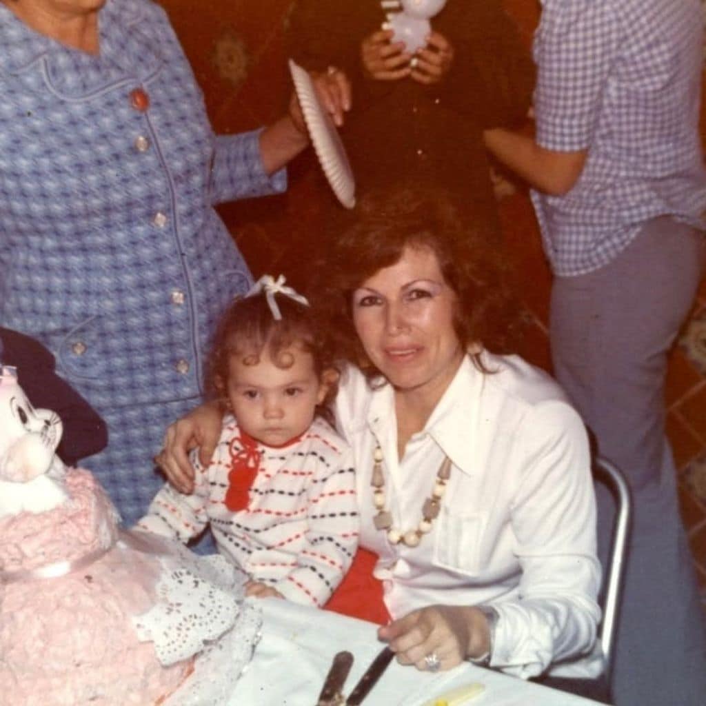 Con esta tierna imagen, honró la memoria de su mamá.